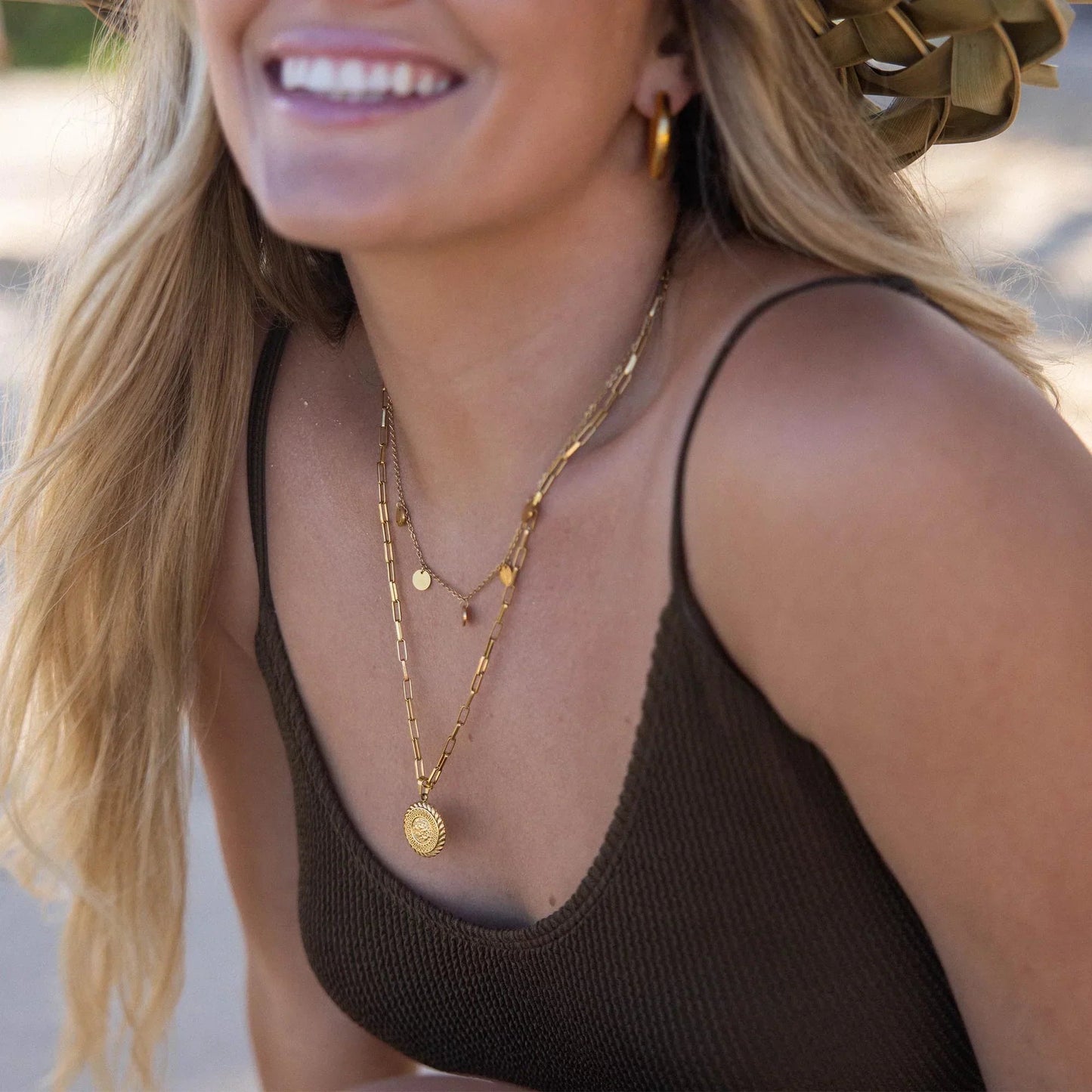 Charming Gold Necklace with Discs Margot