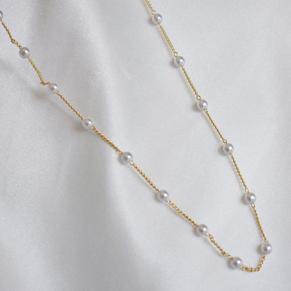 Dainty Gold Pearl Necklace Margot
