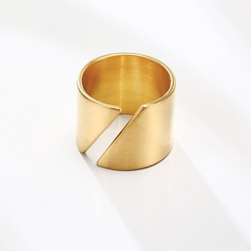 Gold Hips Ring Margot
