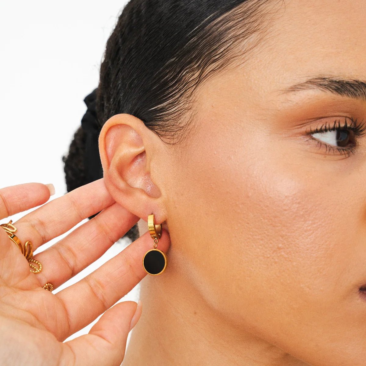 Noir Gold Pendant Earrings Margot