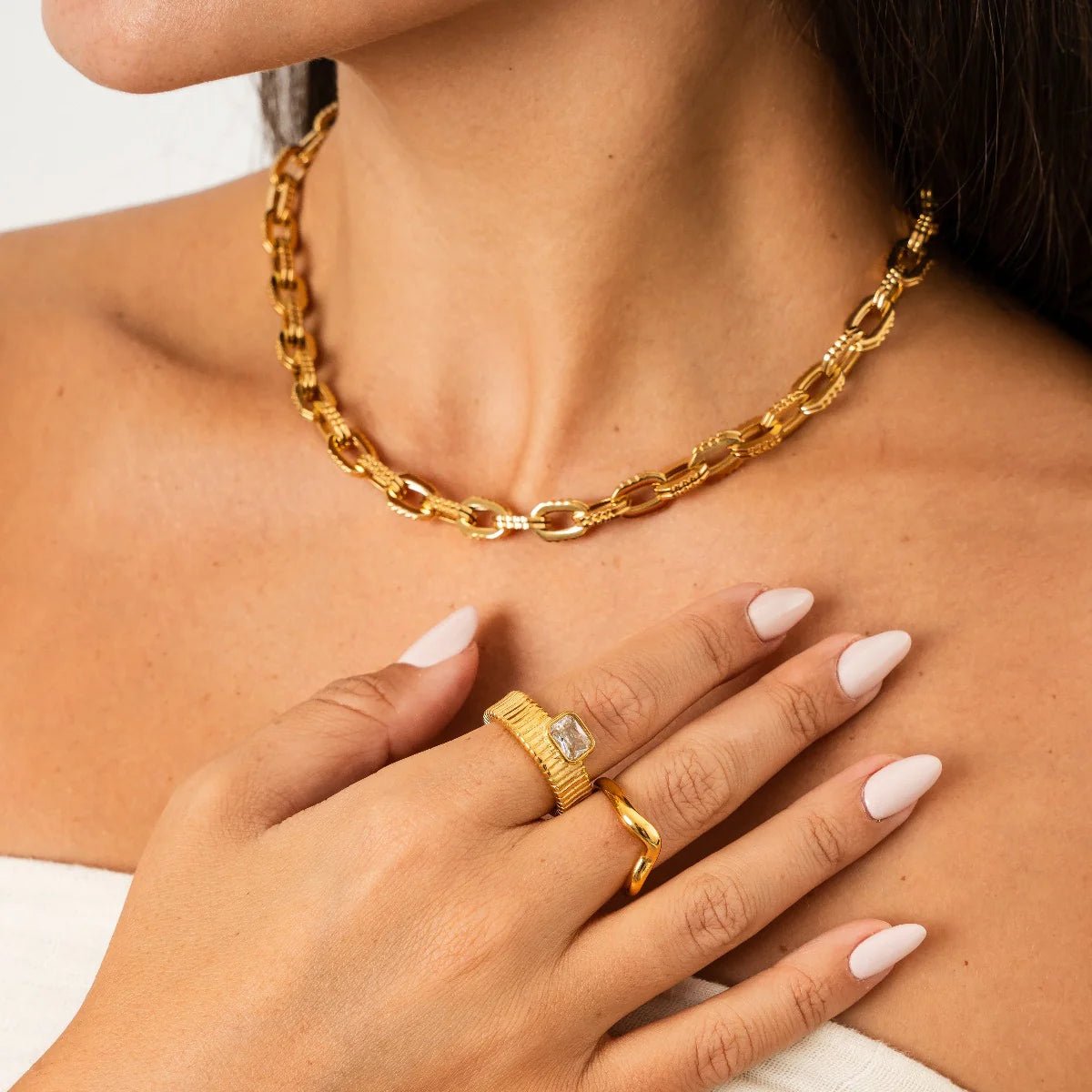 Chunky Gold Link Necklace Margot