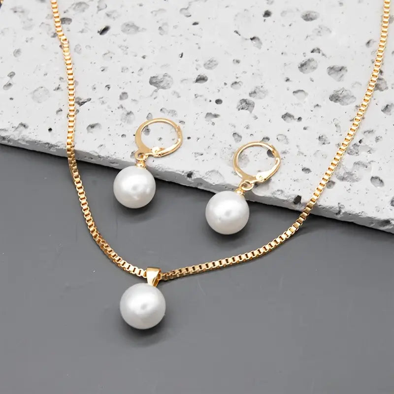 Classic Pearl Necklace Silver Margot