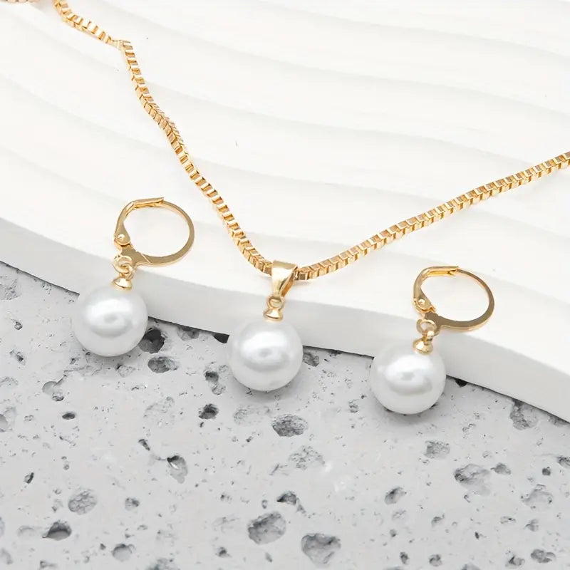 Classic Pearl Necklace Silver Margot