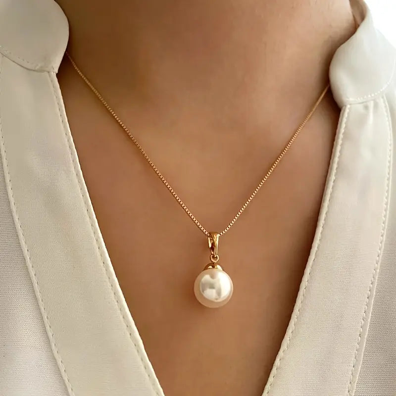 Classic Pearl Necklace Silver Margot