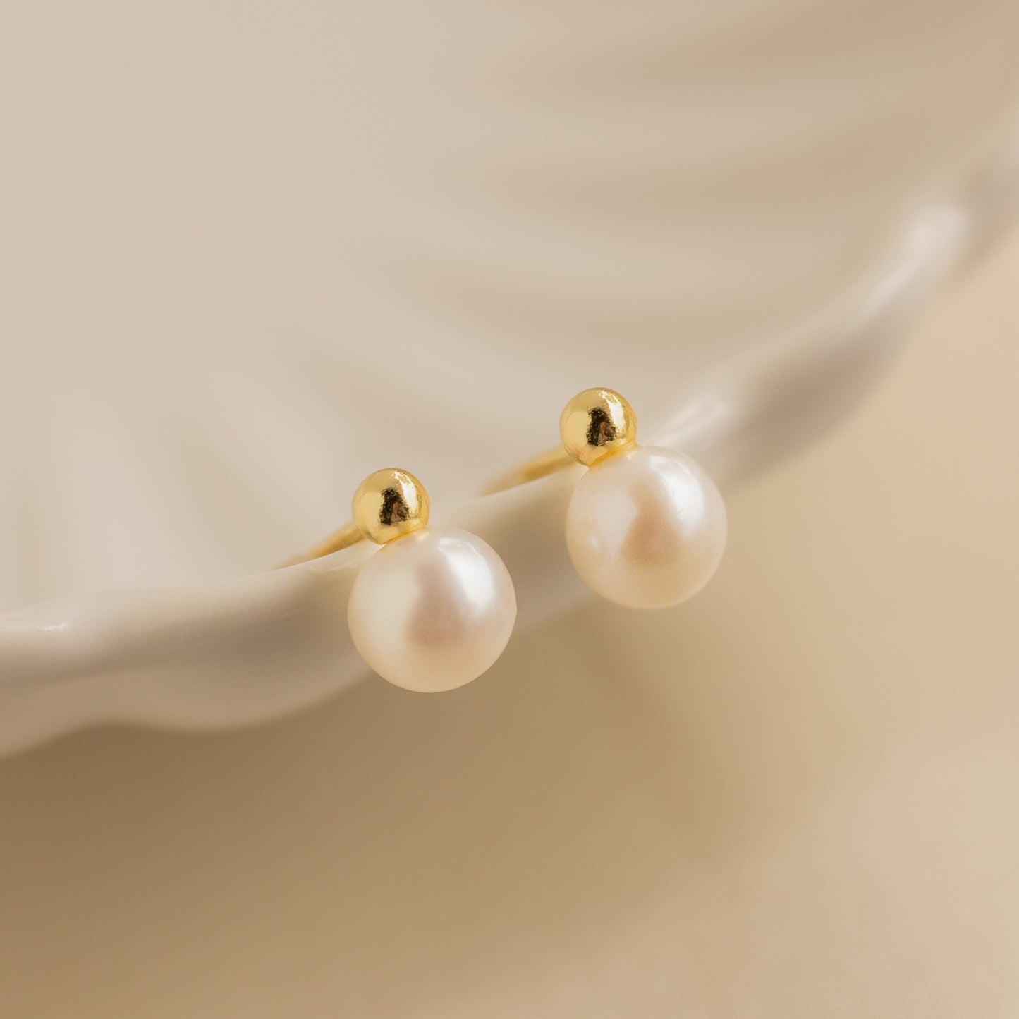 Classic Stud Earrings Margot