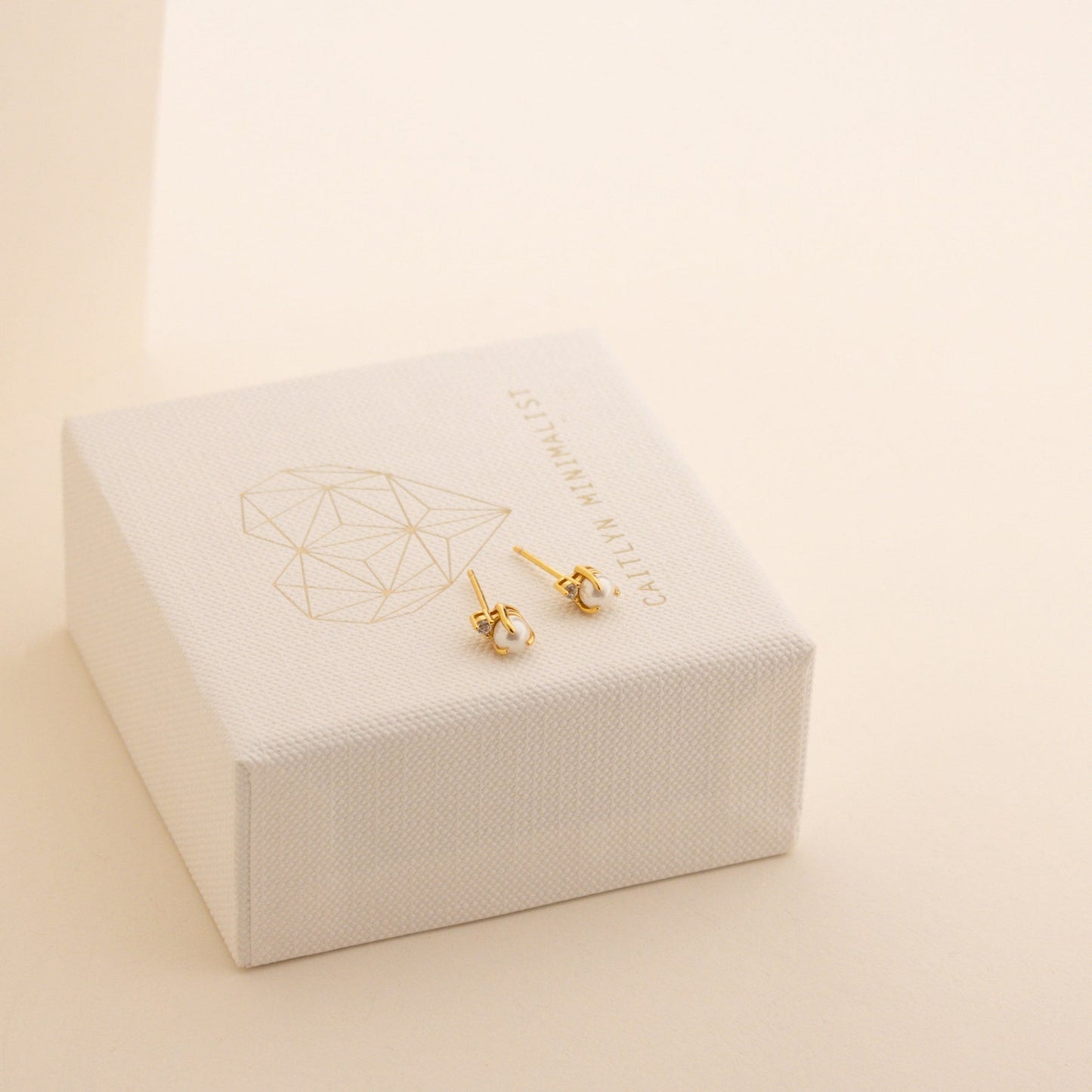 Contemporary Pearl Earrings Margot
