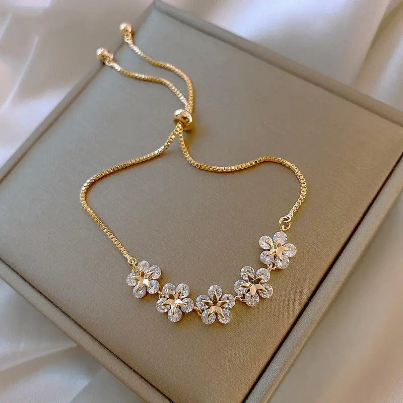 Crystal Daisy Gold Bracelet Margot