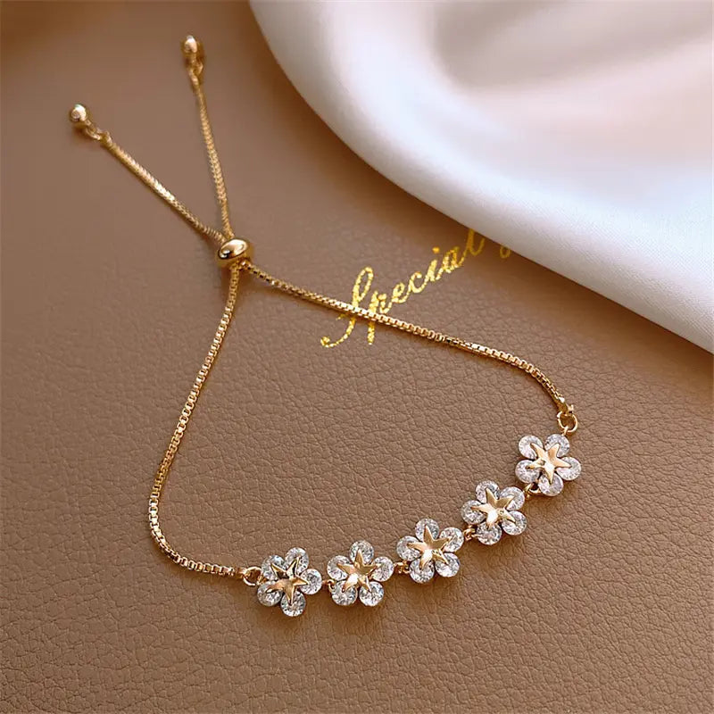 Crystal Daisy Gold Bracelet Margot