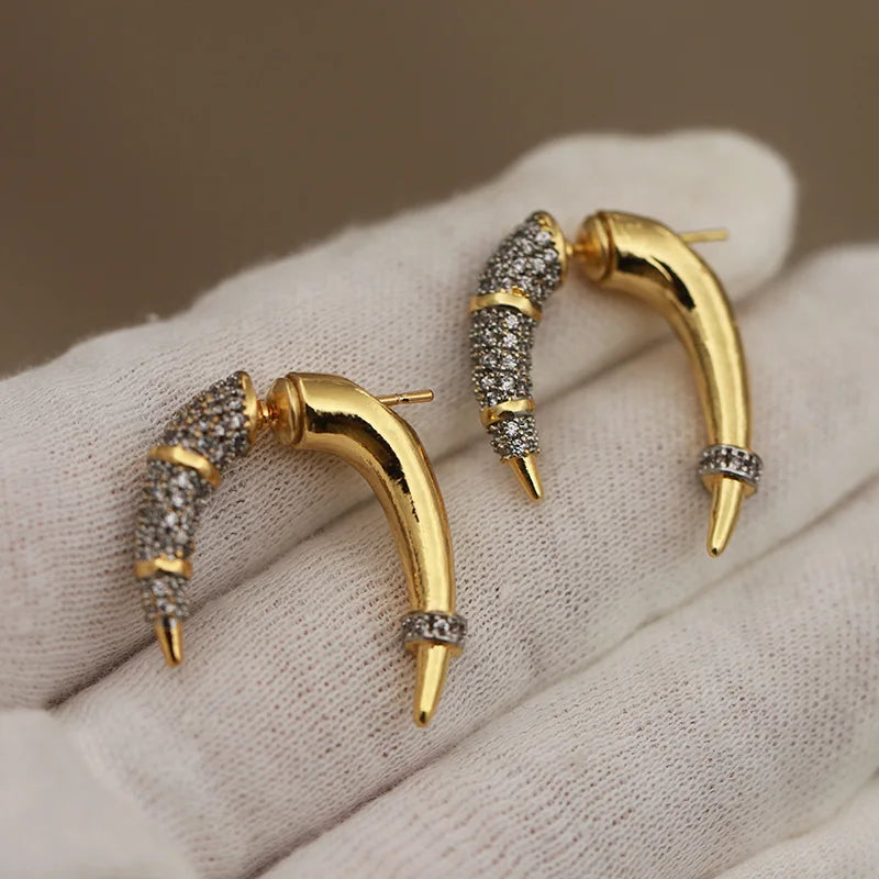 Curved Gold Earrings Margot