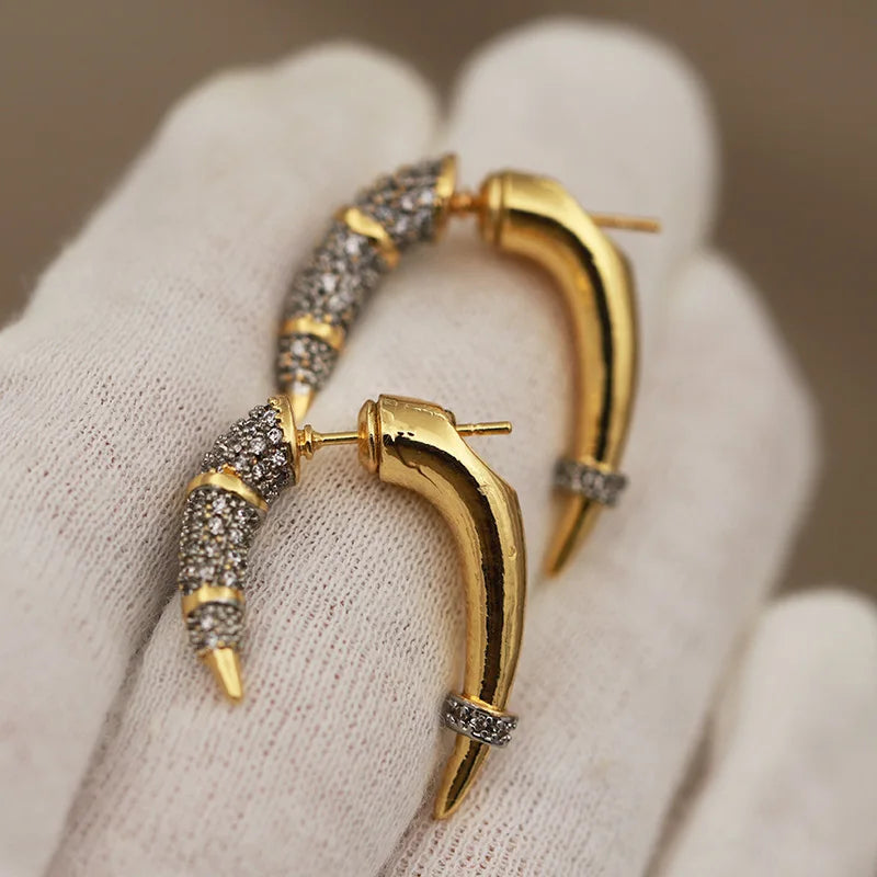 Curved Gold Earrings Margot