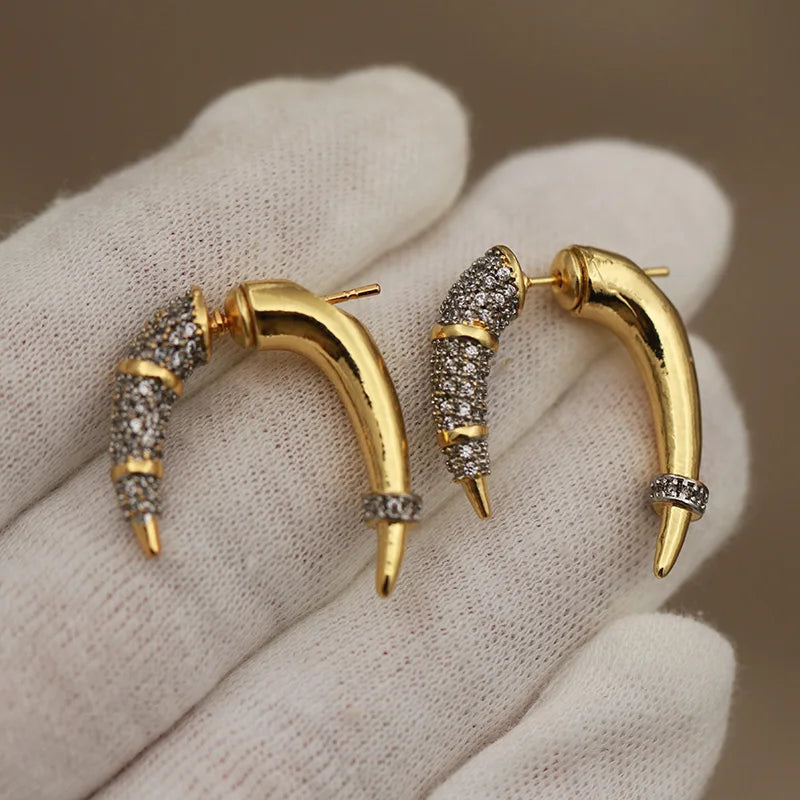 Curved Gold Earrings Margot