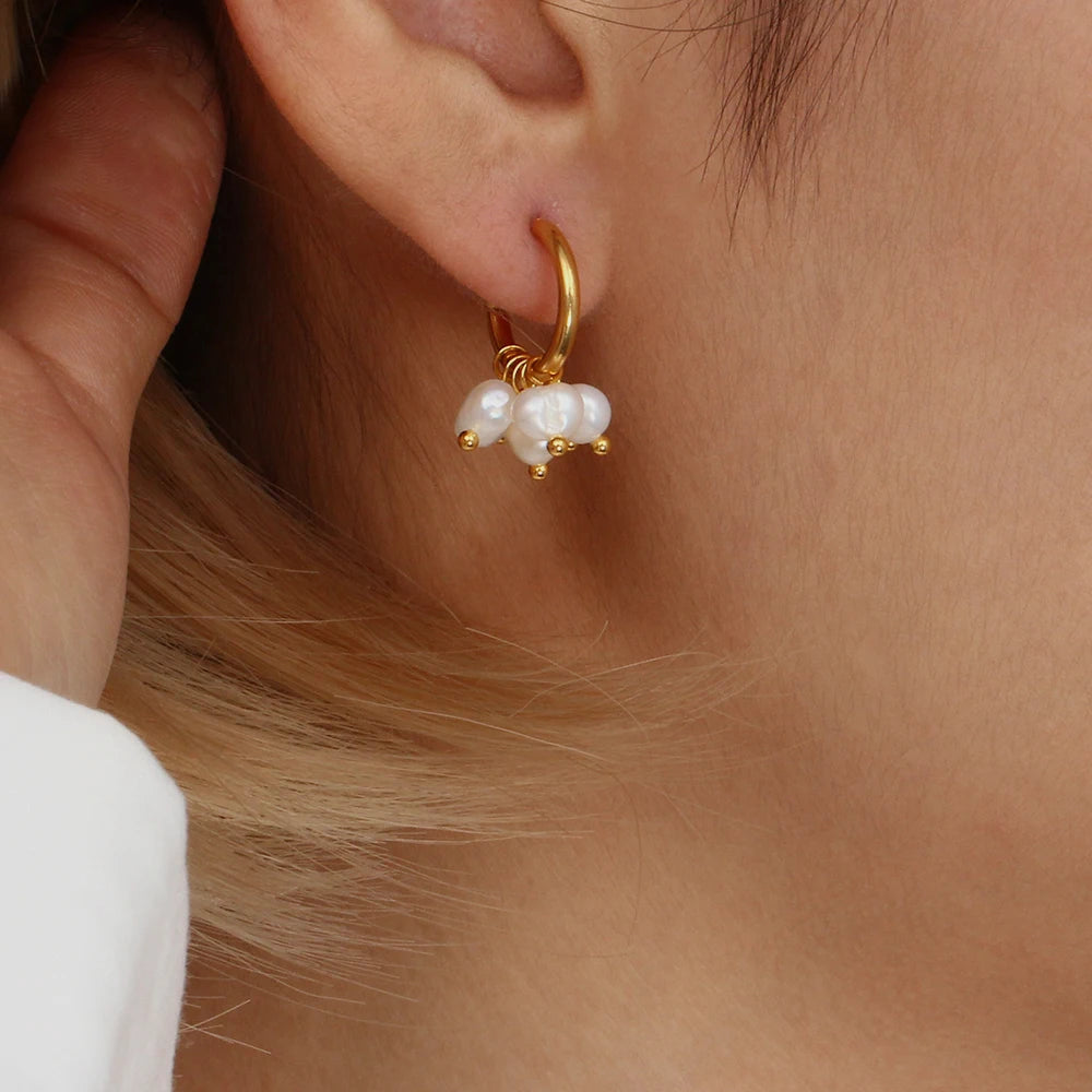 Cute Pearl Earrings Gold Margot