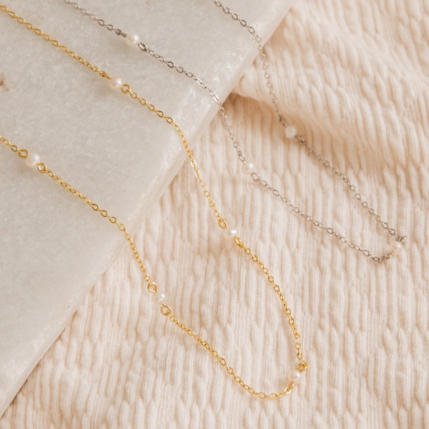 Dainty Pearl Necklace Margot