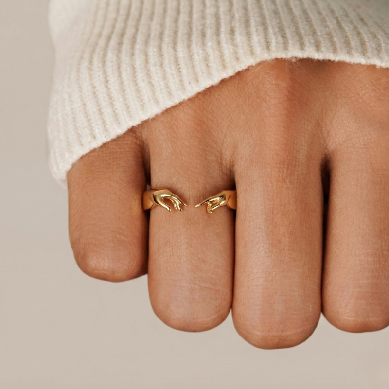 Divine Connection Gold Ring Margot