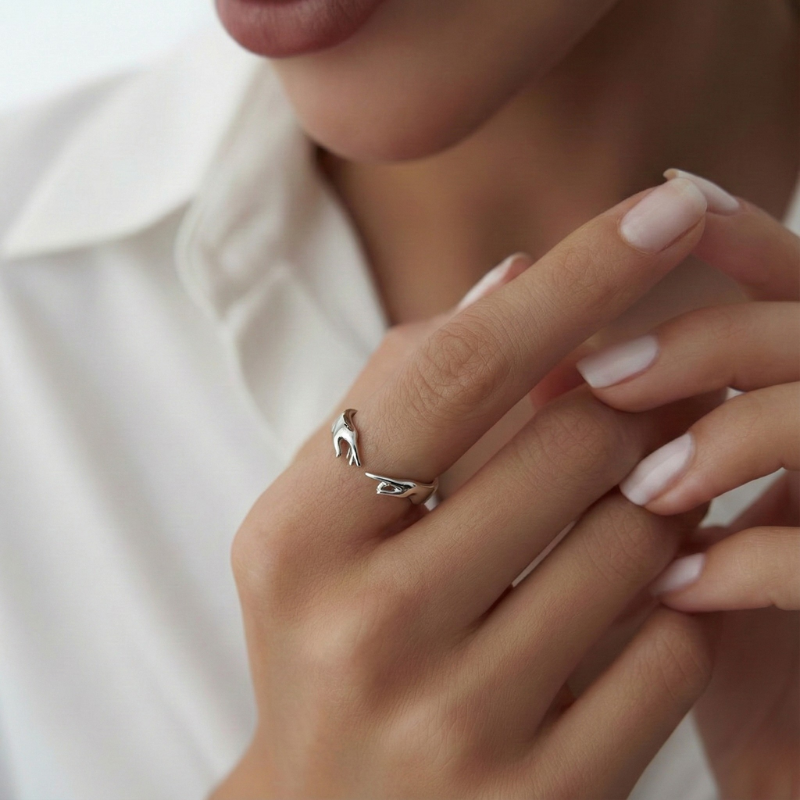 Divine Connection Gold Ring Margot