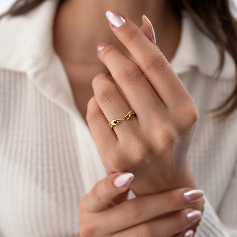 Divine Connection Gold Ring Margot