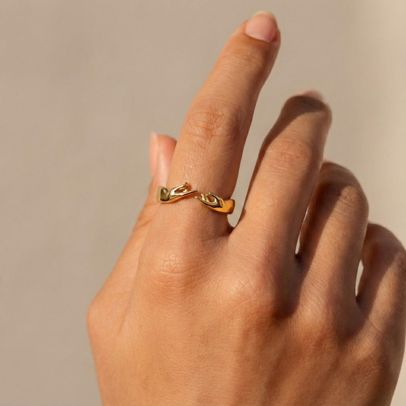 Divine Connection Gold Ring Margot