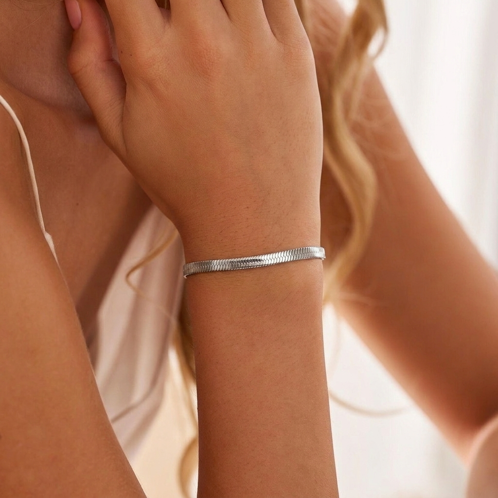Fluid Gold Herringbone Bracelet Margot