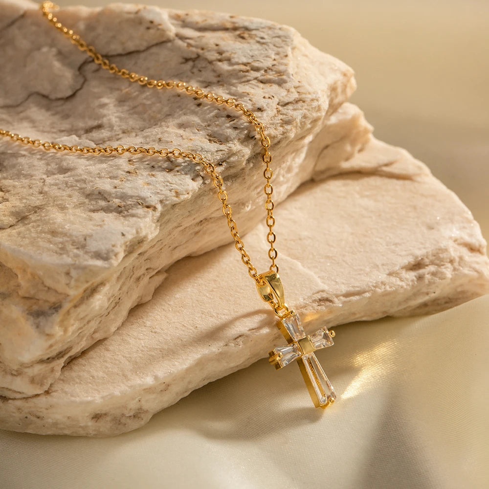Gold Cross Necklace Margot