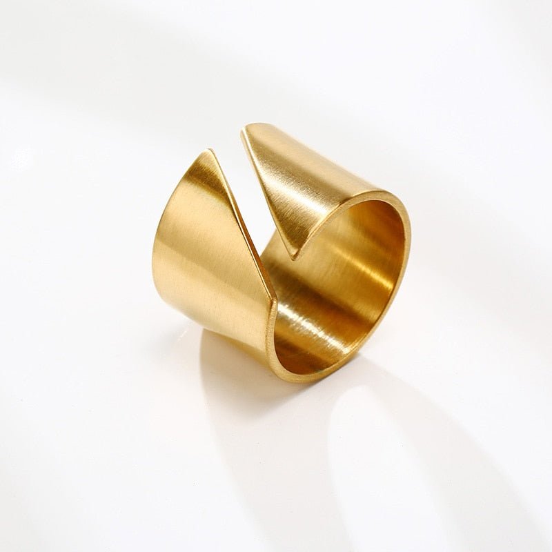 Gold Hips Ring Margot