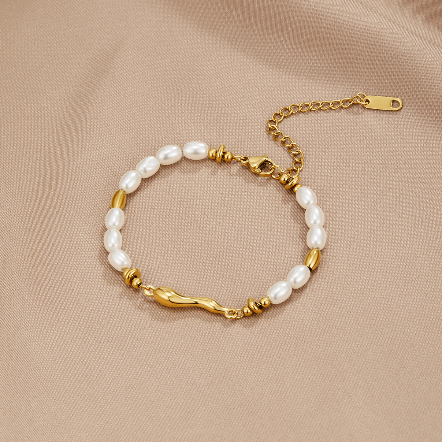 Gold Pearl Bracelet Margot