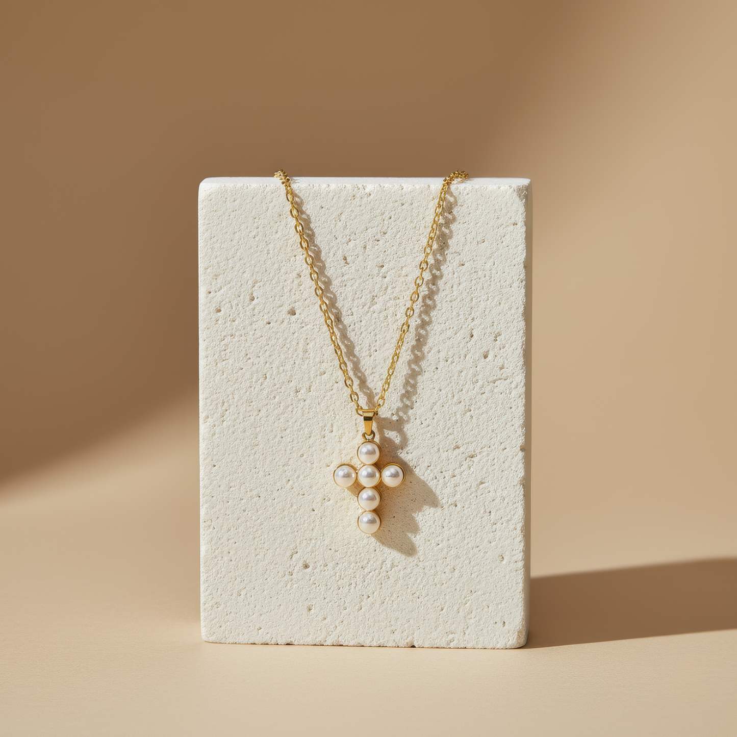 Halo Pearl Necklace Gold Margot