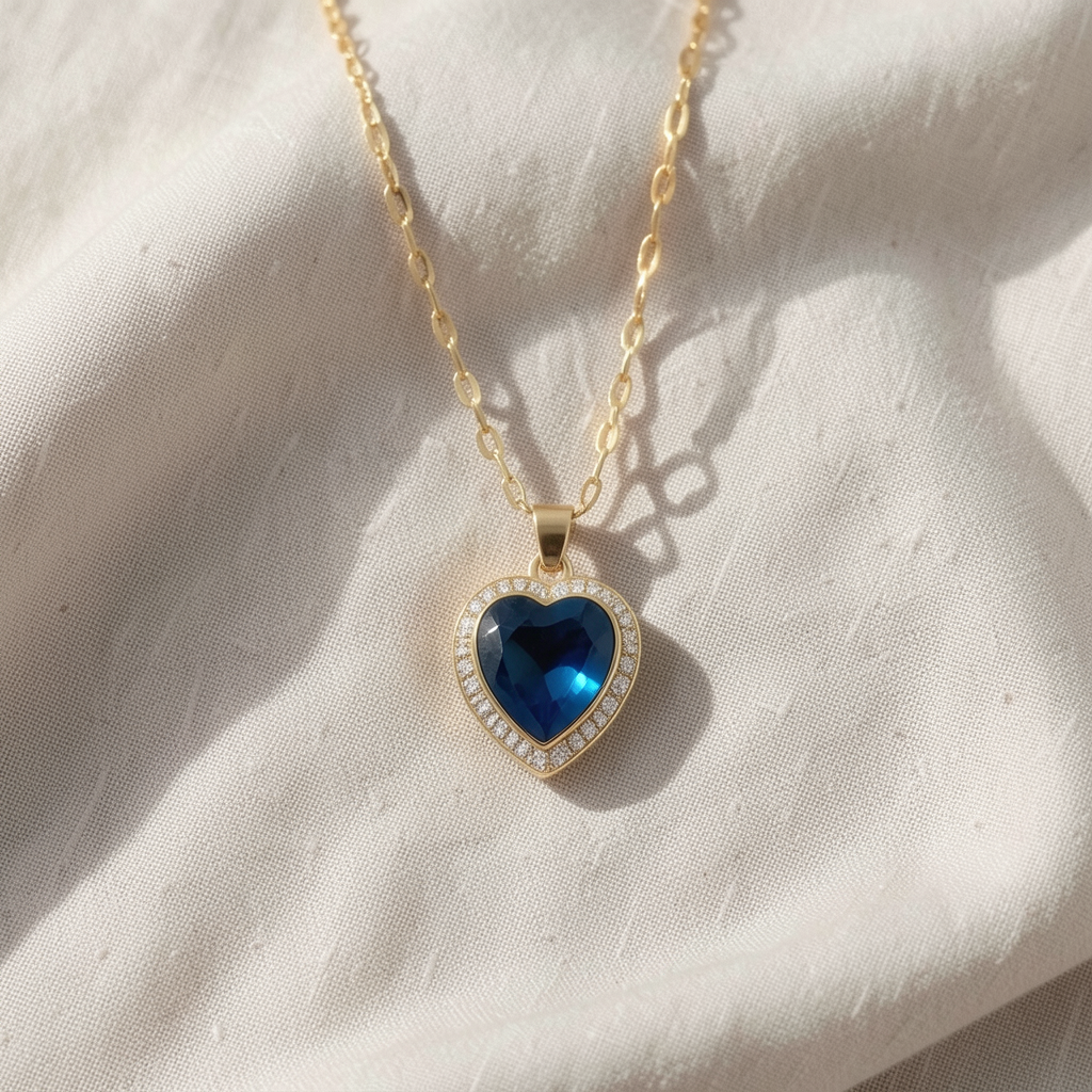 Heart Halo Gold Necklace Margot