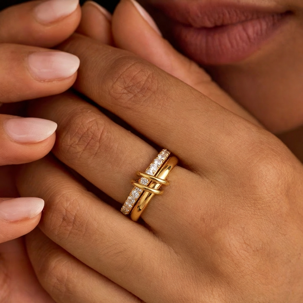 Linked Bands Gold Ring Margot