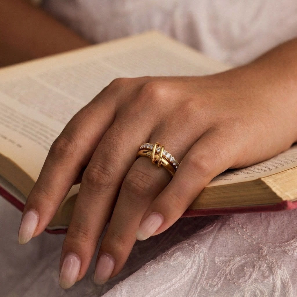 Linked Bands Gold Ring Margot