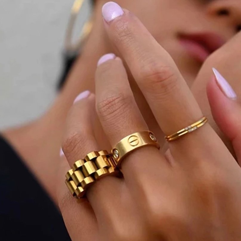 Minimalist Wide Gold Ring Margot