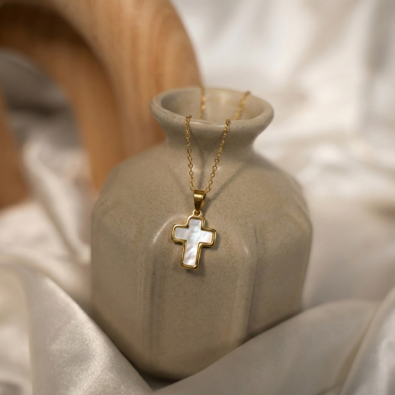Pearly Gold Cross Necklace Margot