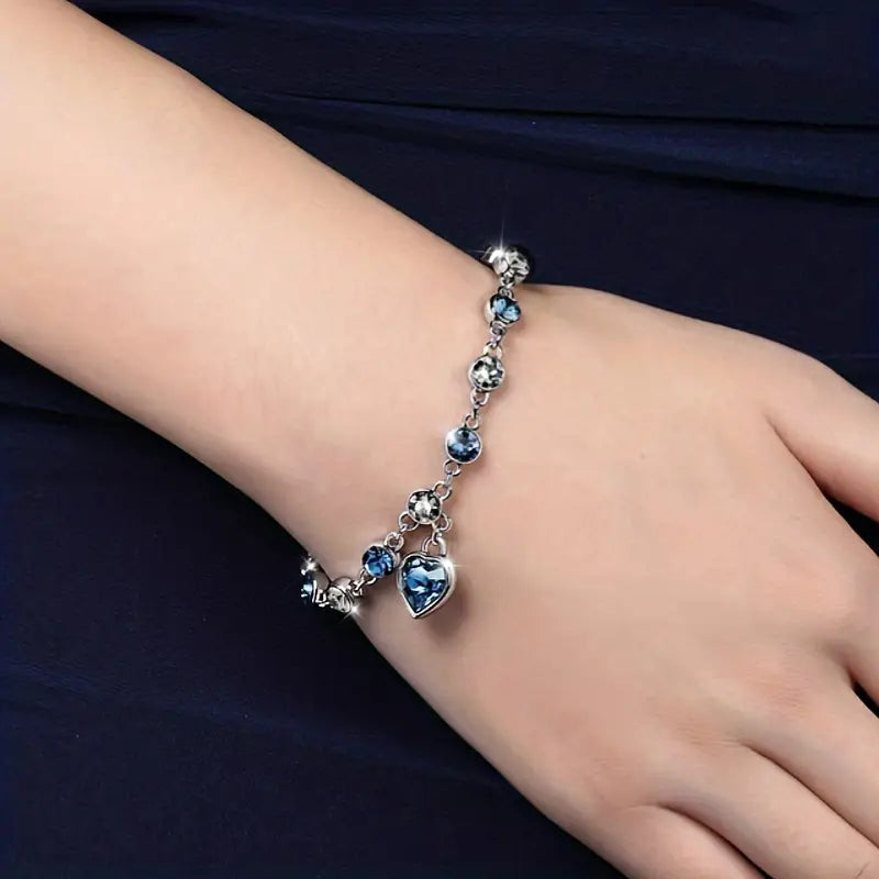 Radiant Heart Design Gold Bracelet Margot