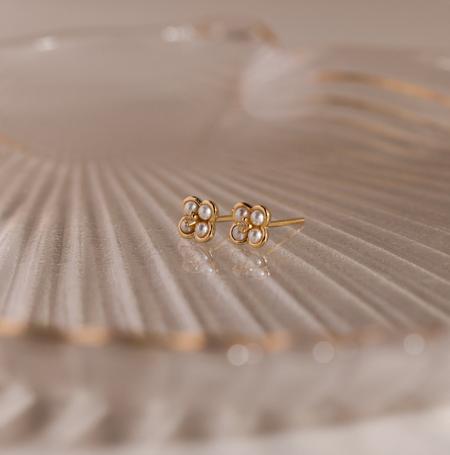Rounded Pearl Floral Earrings Margot