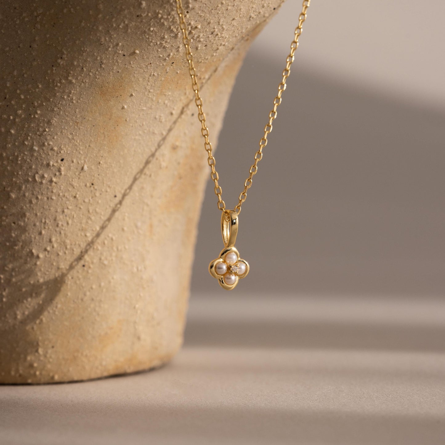Rounded Pearl Flower Necklace Margot