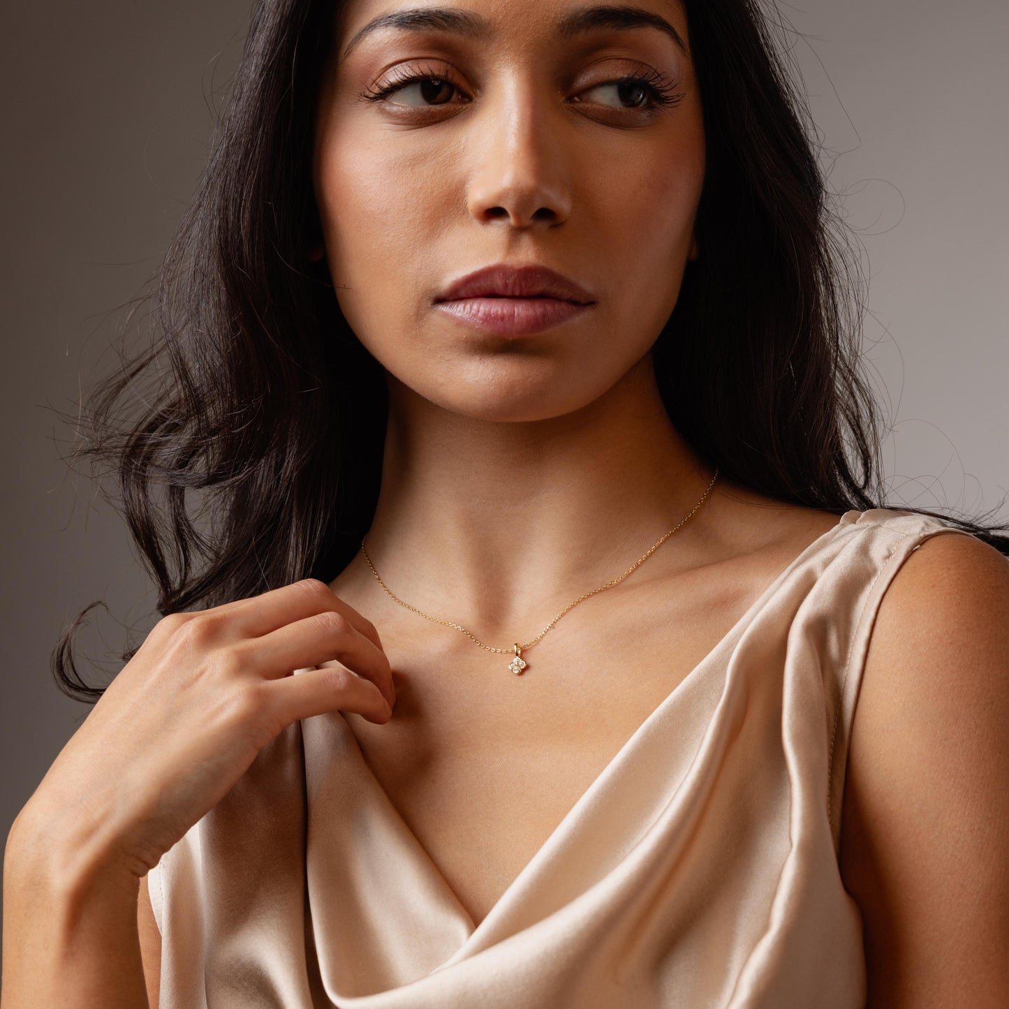 Rounded Pearl Flower Necklace Margot