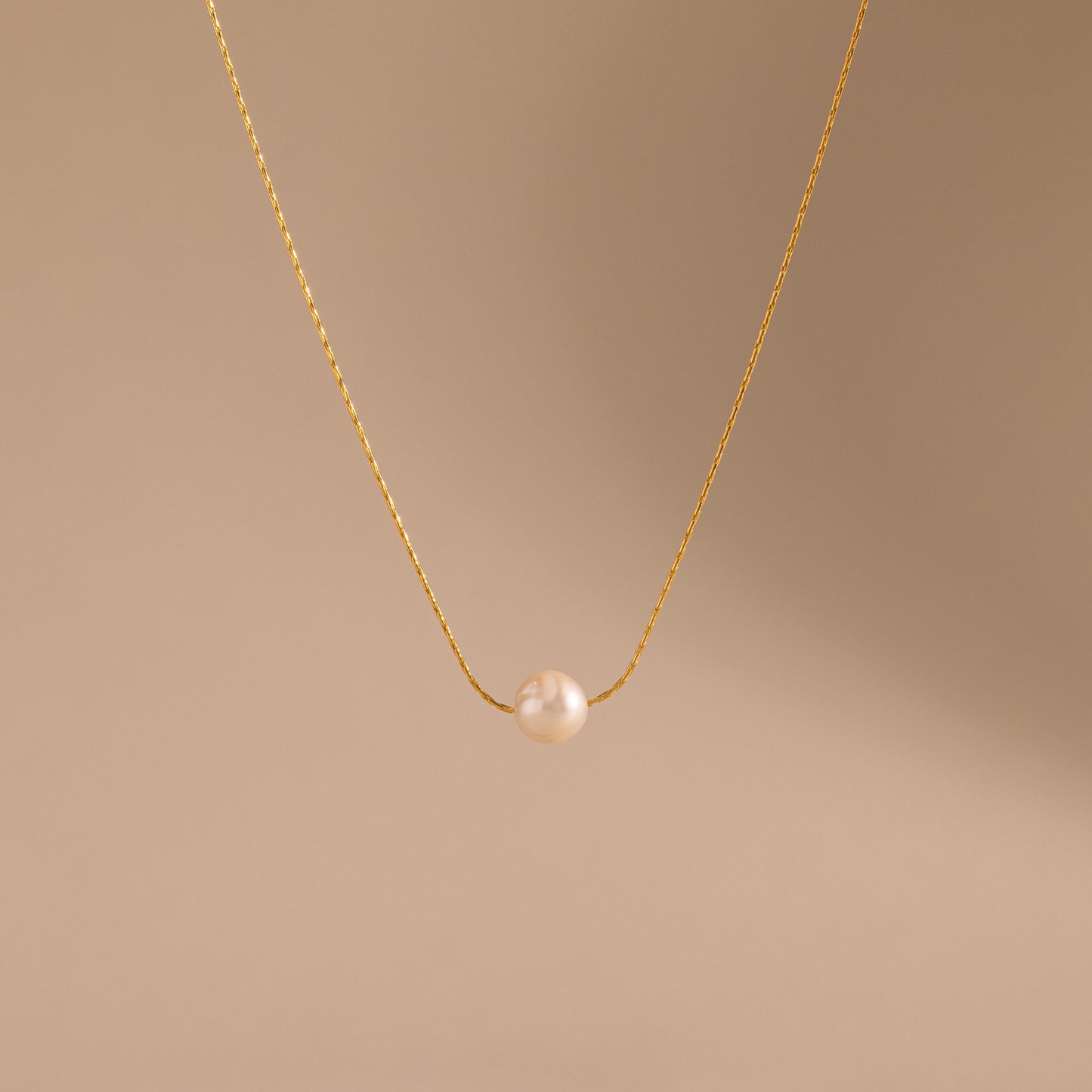 Simple Pearl Necklace Margot