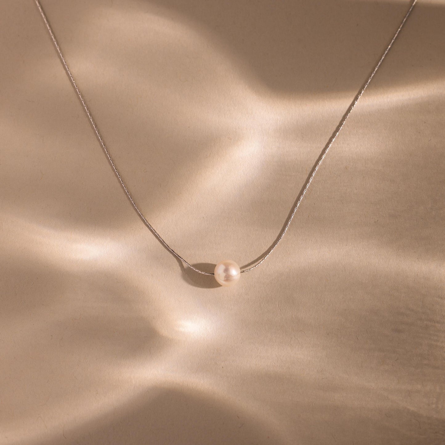 Simple Pearl Necklace Margot
