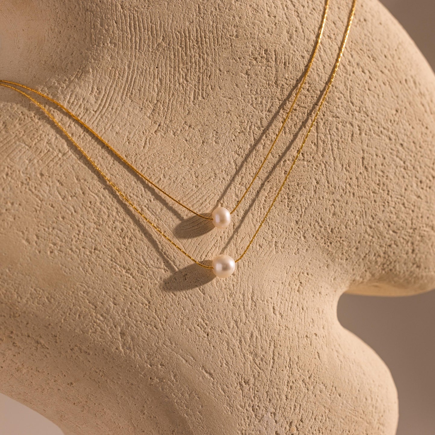 Simple Pearl Necklace Margot