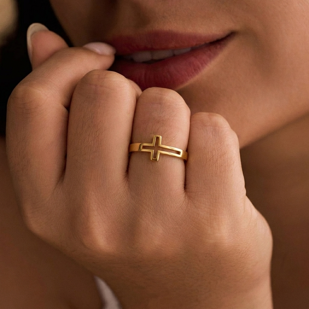 Slim Gold Cross Ring Margot