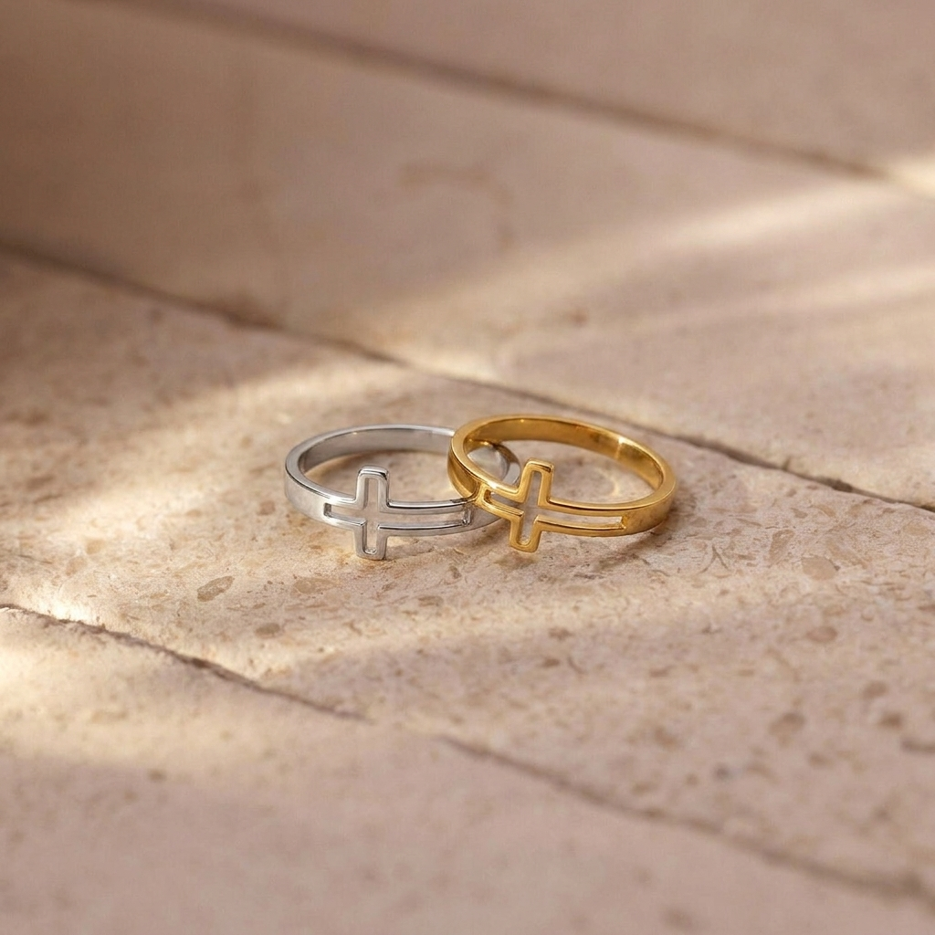 Slim Gold Cross Ring Margot