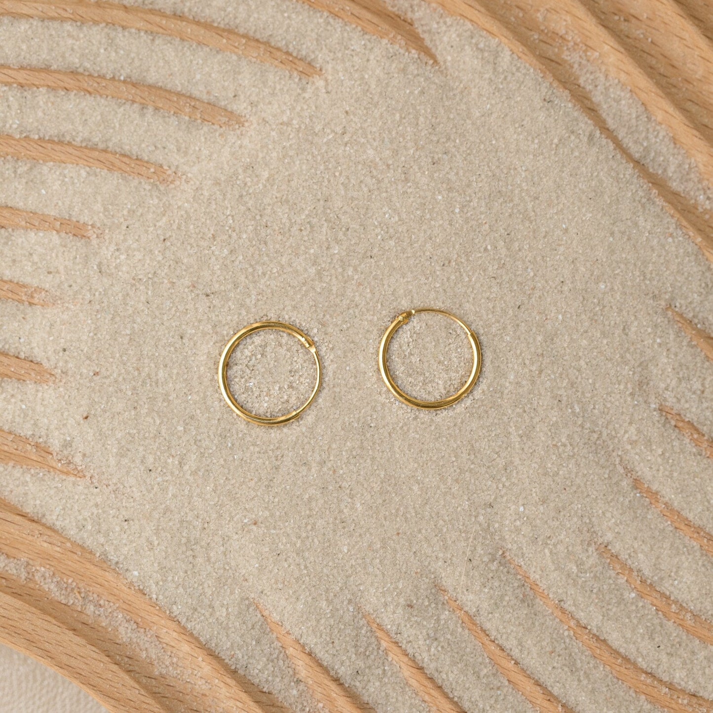 Thin Hoop Earrings Margot