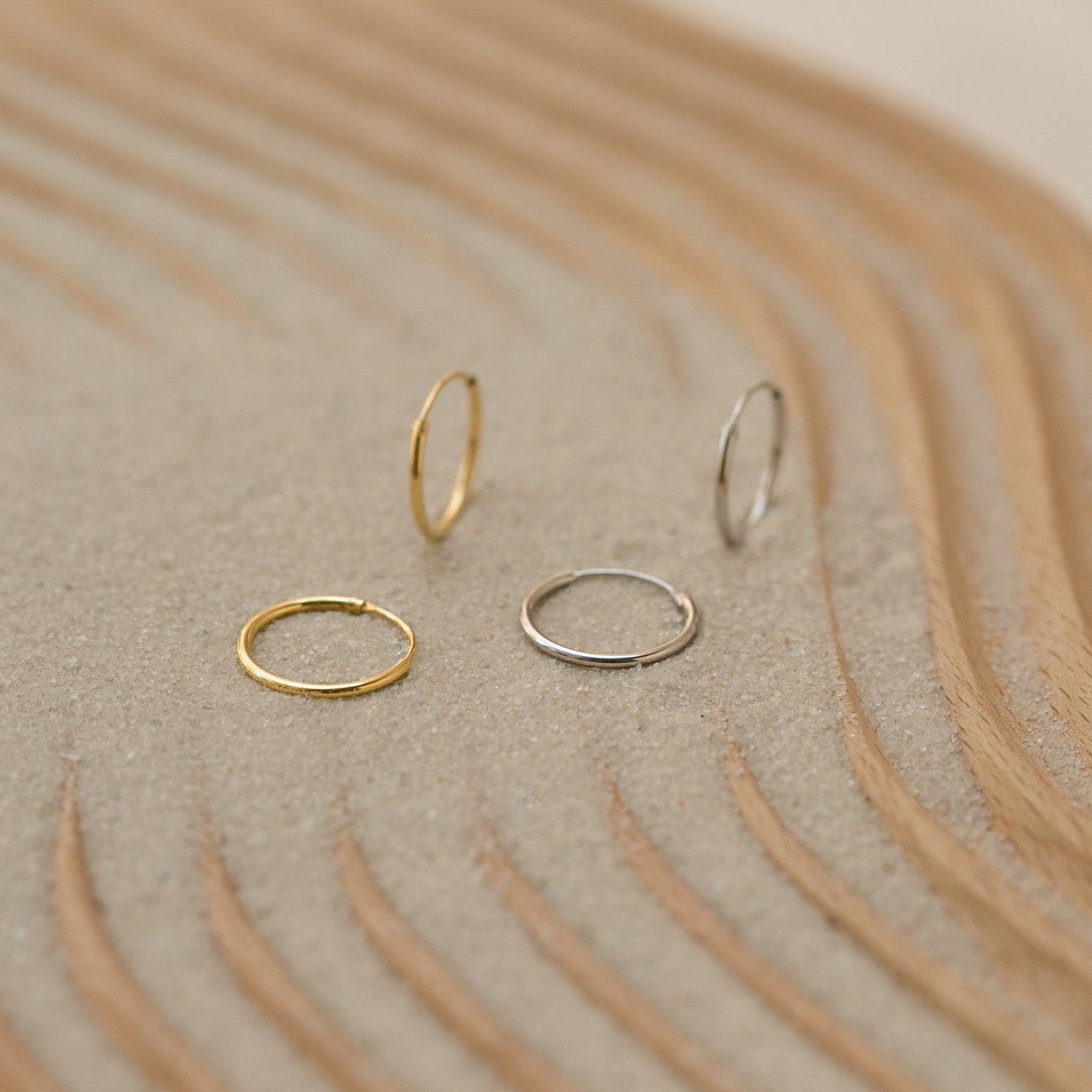 Thin Hoop Earrings Margot