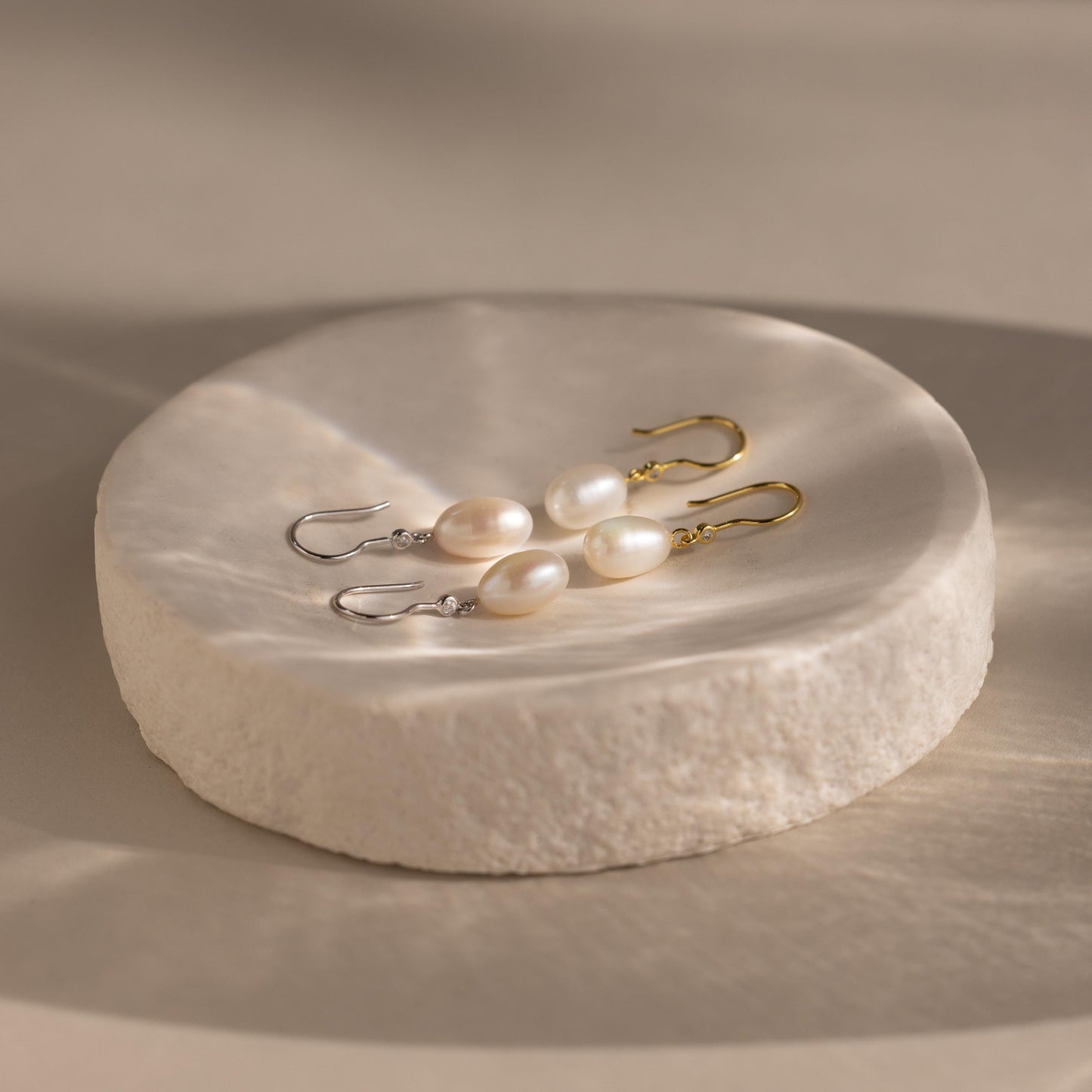 Threader Pearl Earrings Margot