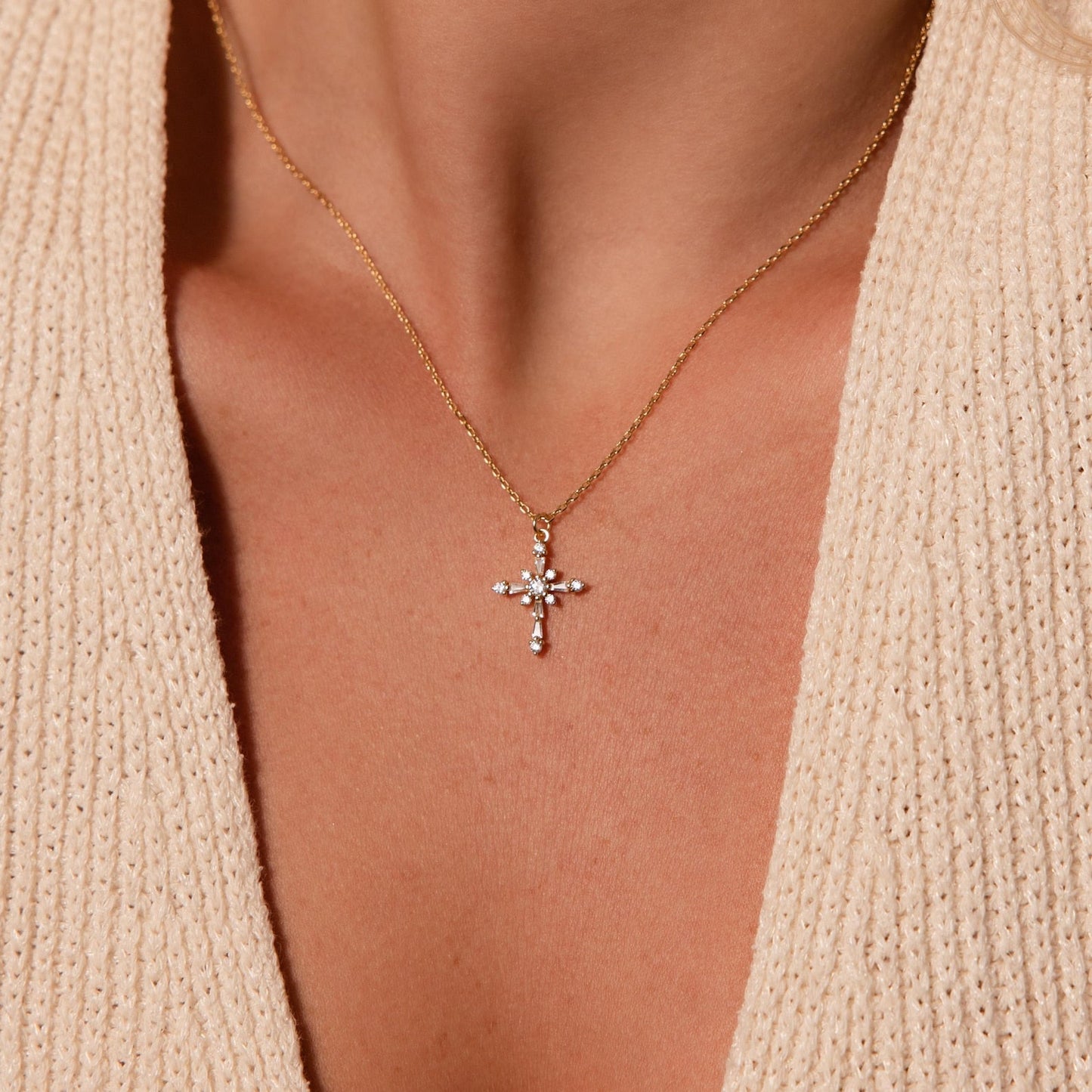 Vintage Cross Necklace Margot